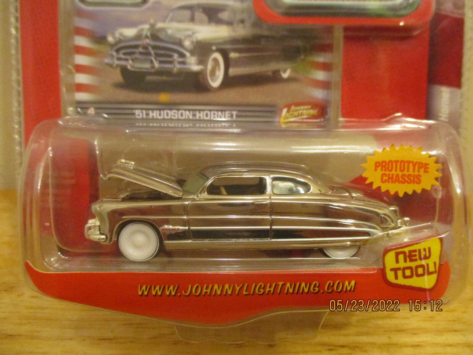 51 Hudson Hornet WL POST 052322 Amloid Johnny Lightning White