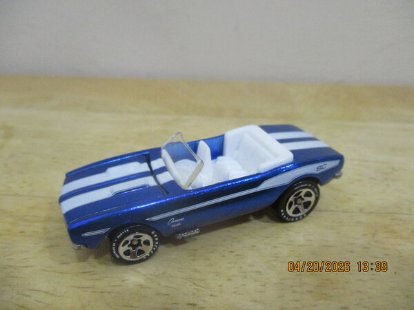 Hot Wheels Classics Serie 2 – 1967 Camaro Cabrio Argento (Modello #7 Di 30)