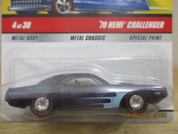 Classics Series 5 Fish'd & Chip'd Black Chase 7 X 30 Closeup Fishd