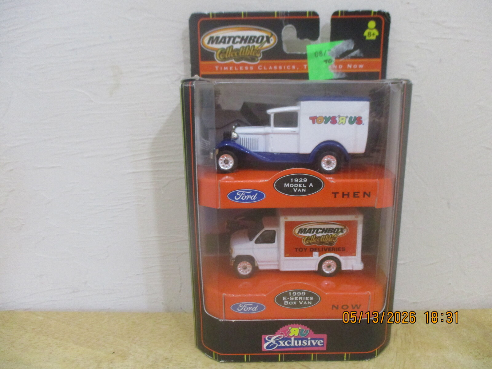 Matchbox Timeless Classics Then And Now 2002 Toys R Us Vans 1929