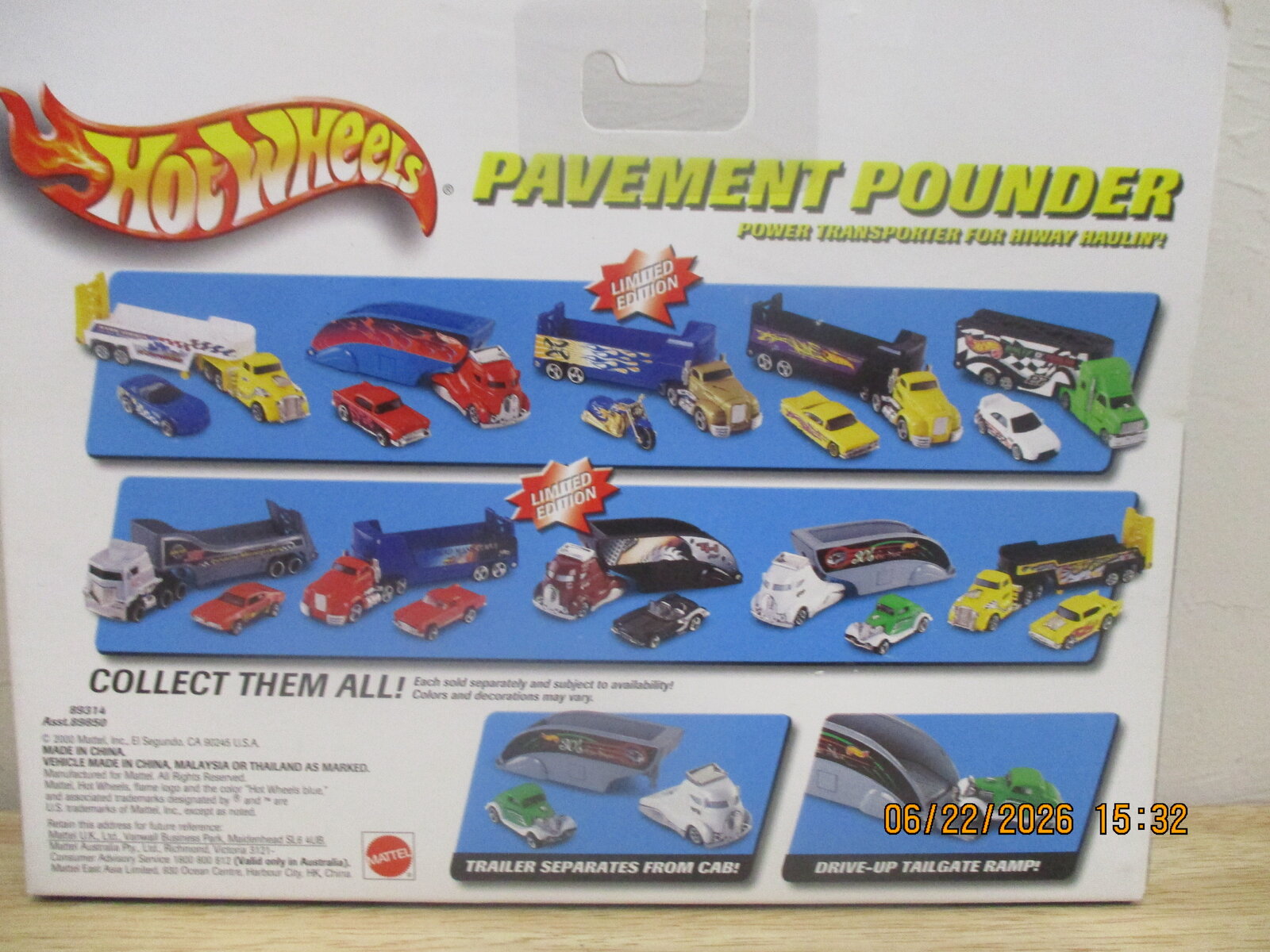 Transporter Pavement Pounder 58 Corvette Coupe Black 2001 Treasure