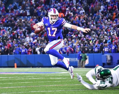 Josh Allen escapes pressure