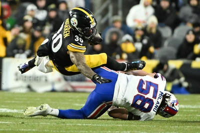 Jaylen Warren attempts the lowest hurdle in NFL history as he is tackled by Matt Milano.