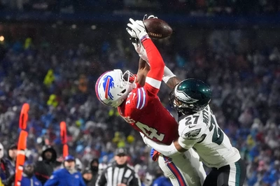 Tyrell Shavers makes the catch of the game on this 32 yard reception. The silver lining to this atrocious loss was the downfield passing game successes by Shavers and Brandin Cooks.