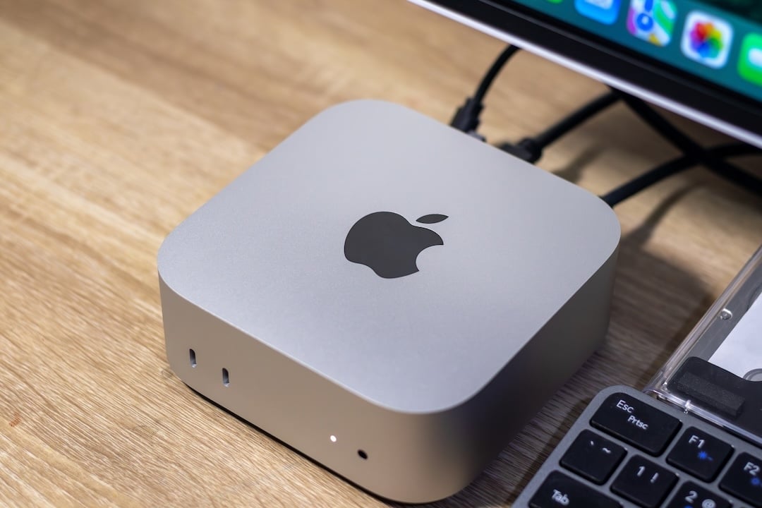 Apple eyes memory chips from blacklisted Chinese company to tackle shortage