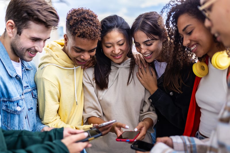 France logs off children under 15 in EU’s first nationwide social media ban
