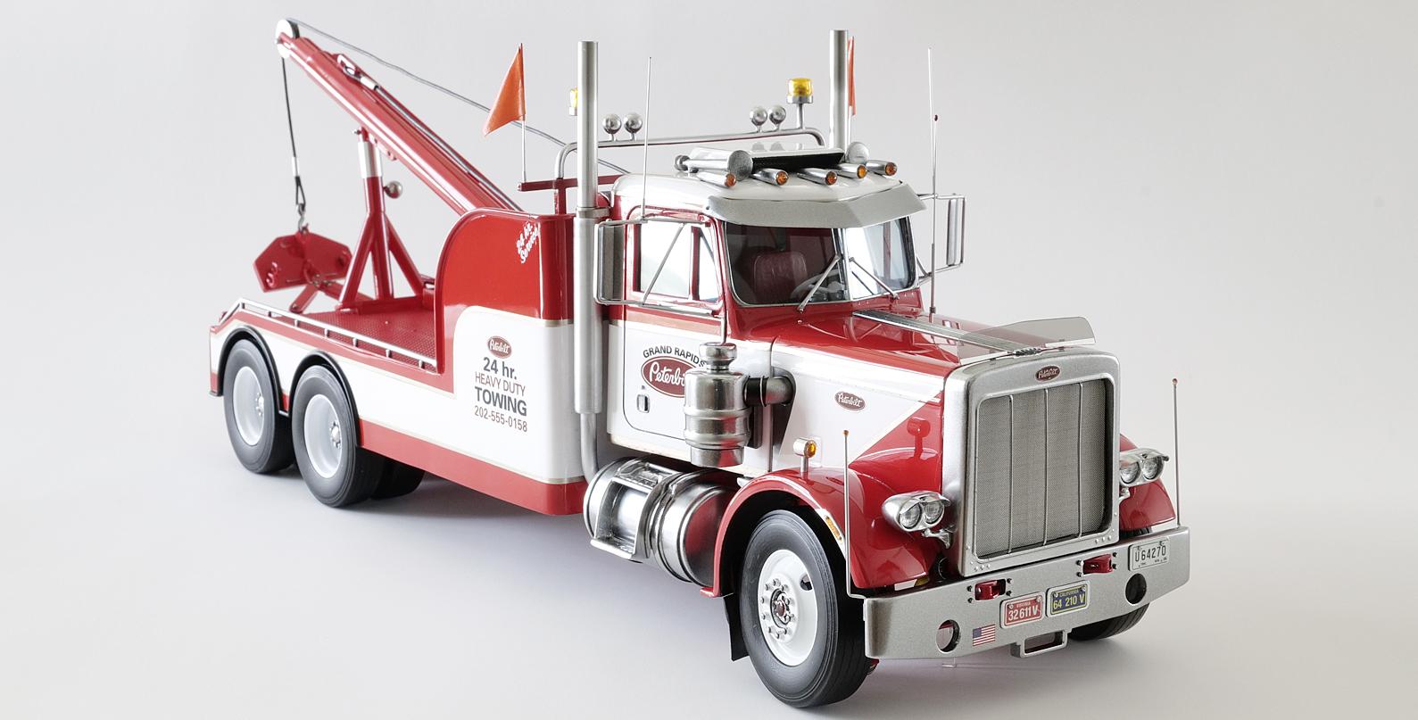 1/25 AMT Peterbilt Wrecker (extended bed version) - Model Trucks